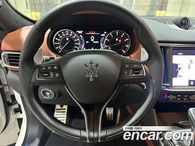 Maserati Levante 3.0 S AWD Modena, 2023 13
