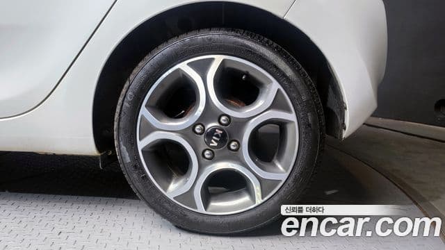 Kia All New Morning Luxury, 2013 все фото