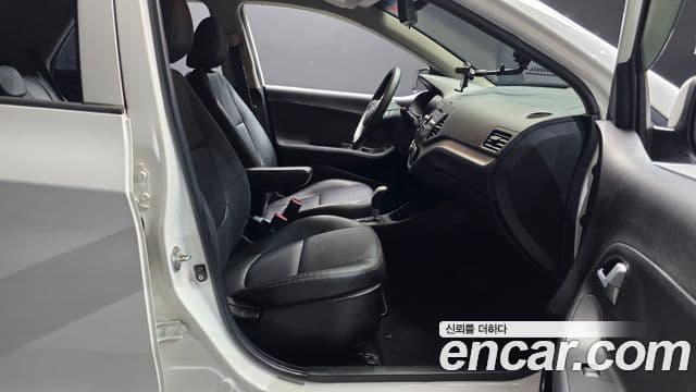 Kia All New Morning Luxury, 2013 10