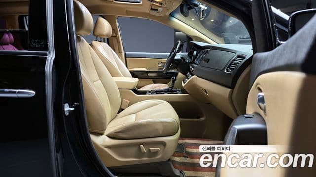 Kia All New Carnival President, 2016 10