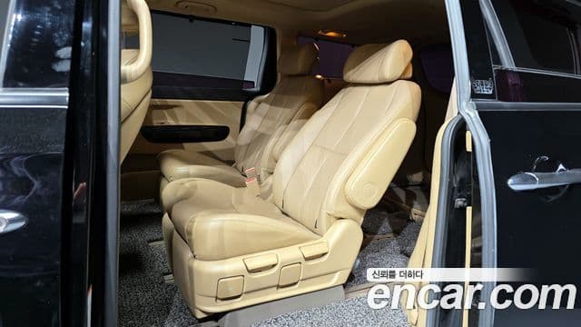 Kia All New Carnival President, 2016 12