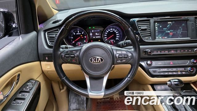 Kia All New Carnival President, 2016 13