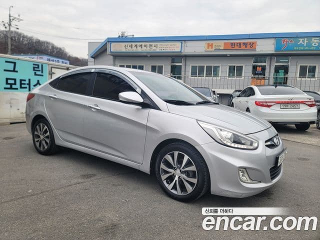Hyundai Accent(новый кузов / новое поколение) Premium, 2015 3