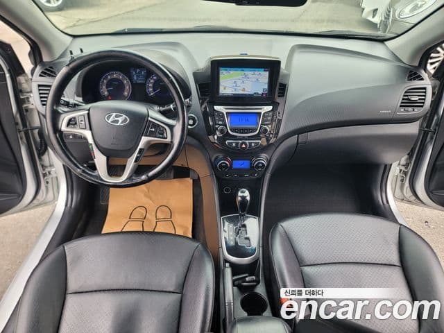 Hyundai Accent(новый кузов / новое поколение) Premium, 2015 12