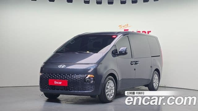 Hyundai Staria Modern, 2025 1