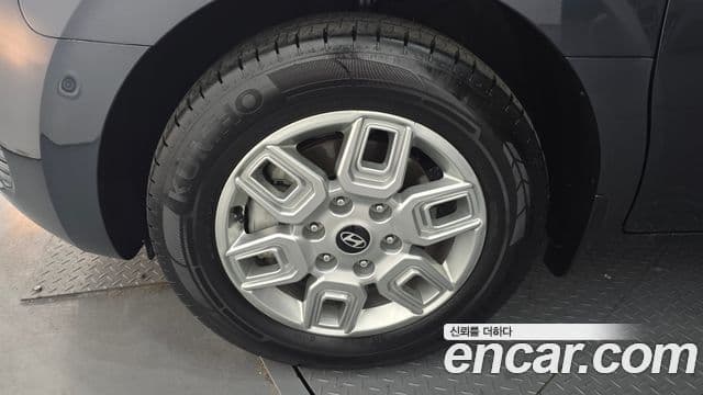 Hyundai Staria Modern, 2025 все фото