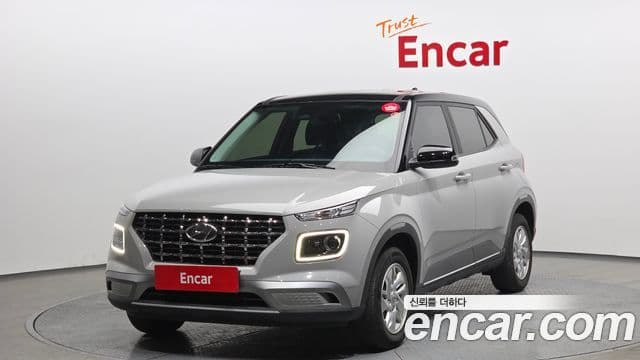 Hyundai Venue Premium, 2024 1
