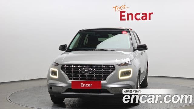 Hyundai Venue Premium, 2024 3