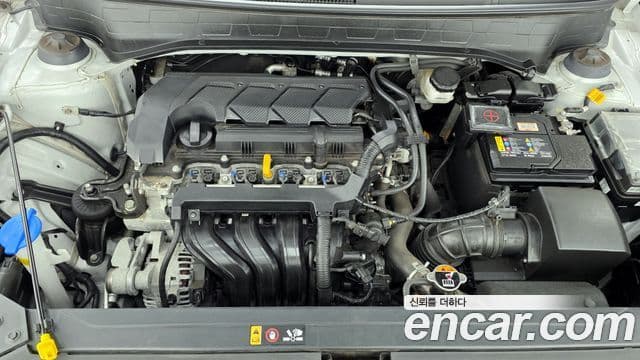 Hyundai Venue Premium, 2024 6