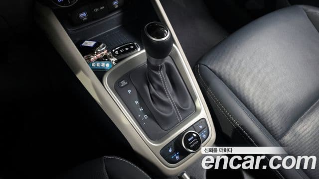 Hyundai Venue Premium, 2024 9