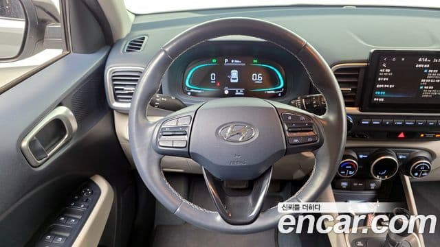 Hyundai Venue Premium, 2024 13