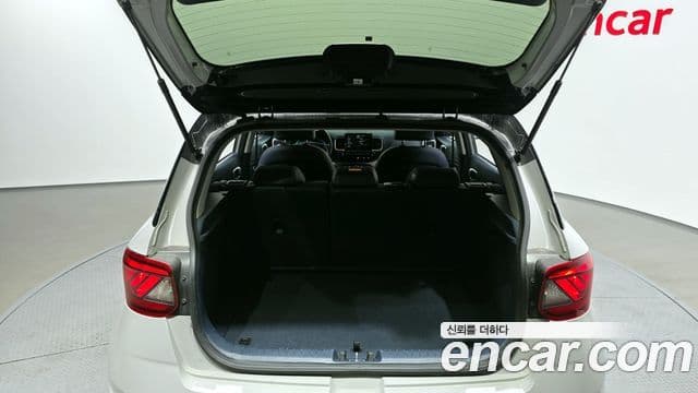 Hyundai Venue Premium, 2024 20