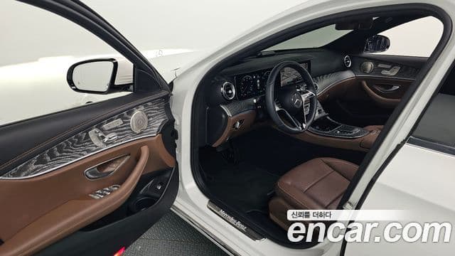 Mercedes-Benz E-класс W213 Exclusive, 2023 11