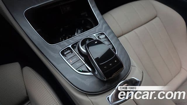 Mercedes-Benz E-класс W213 E450 4MATIC кабриолет, 2023 18