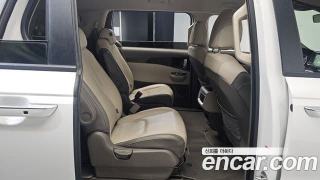 Kia Carnival 4세대 Prestige, 2022 12