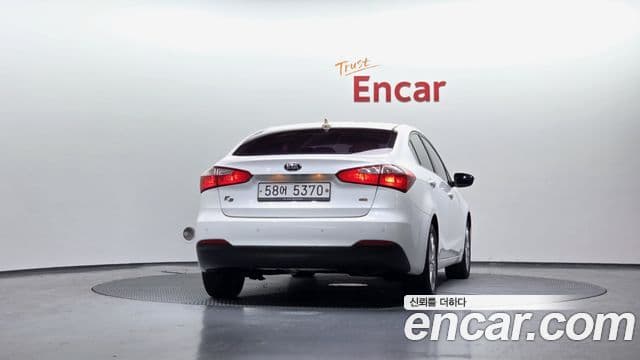 Kia K3 Trendy, 2013 4