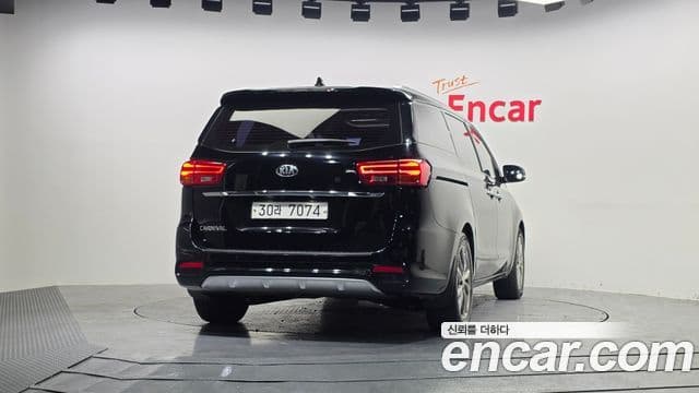 Kia The / новый New Carnival Luxury, 2019 4