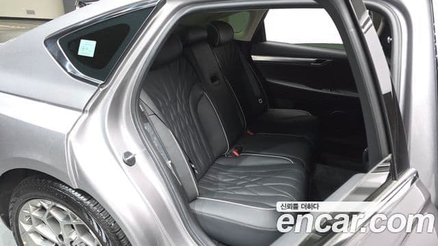 Genesis G80 (RG3) бензин 2.5 турбо AWD, 2021 11