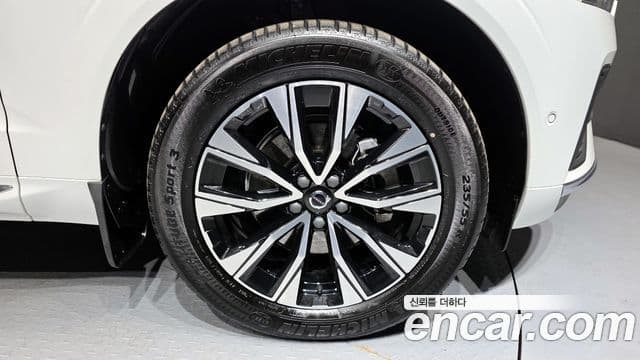 Volvo XC60 2세대 B5 Ultimate Bright, 2024 все фото