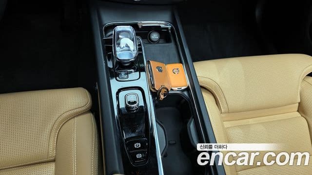 Volvo XC60 2세대 B5 Ultimate Bright, 2024 9