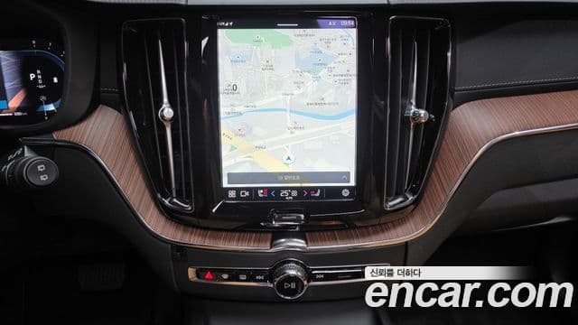 Volvo XC60 2세대 B5 Ultimate Bright, 2024 15