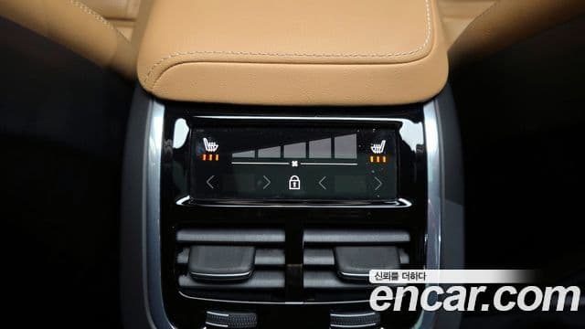 Volvo XC60 2세대 B5 Ultimate Bright, 2024 18