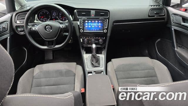 Volkswagen Гольф 7세대, 2015 7