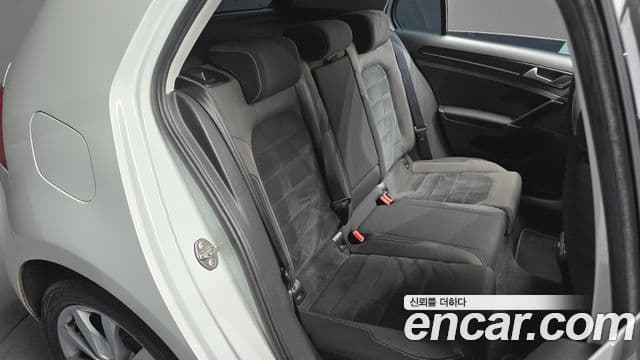 Volkswagen Гольф 7세대, 2015 12