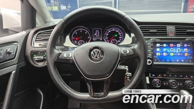Volkswagen Гольф 7세대, 2015 14