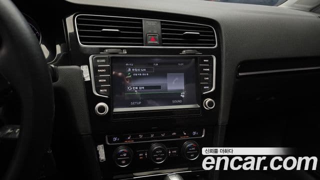 Volkswagen Гольф 7세대, 2015 15