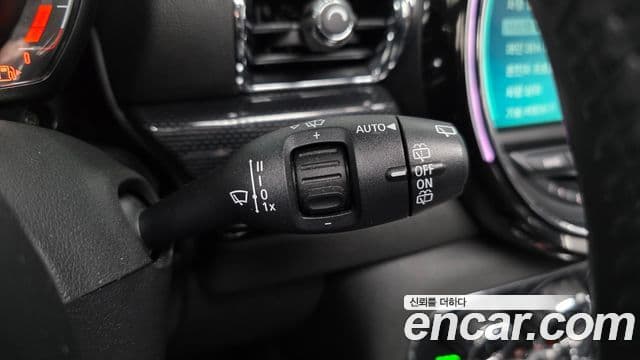 Mini Cooper 클럽맨 2세대, 2019 18