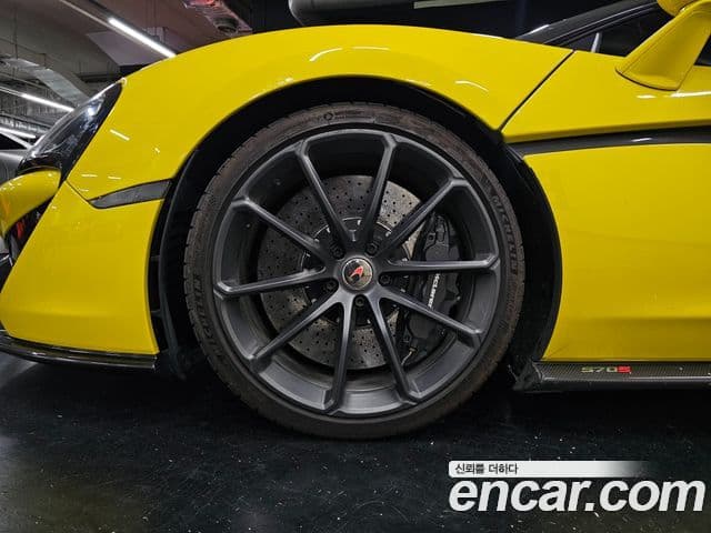 맥라렌 570S 3.8 Spyder, 2018 4