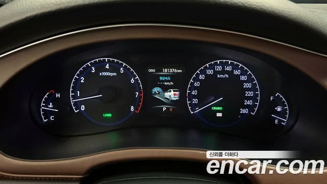 Hyundai Genesis VIP팩, 2012 8