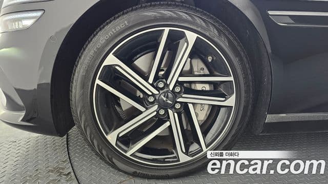 Genesis G80 (RG3) бензин 2.5 турбо AWD, 2025 все фото