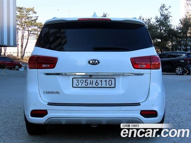 Kia The / новый New Carnival Luxury, 2019 4
