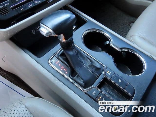 Kia The / новый New Carnival Luxury, 2019 11