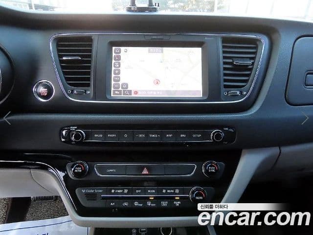 Kia The / новый New Carnival Luxury, 2019 13