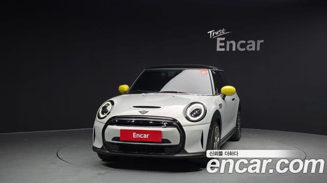 Mini Cooper Электрический (Electric) 3세대, 2023 3