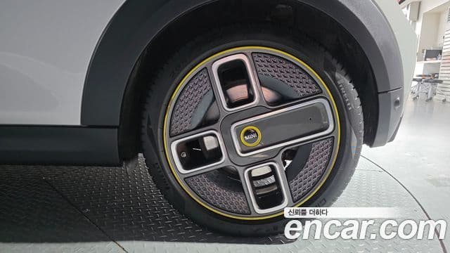 Mini Cooper Электрический (Electric) 3세대, 2023 все фото