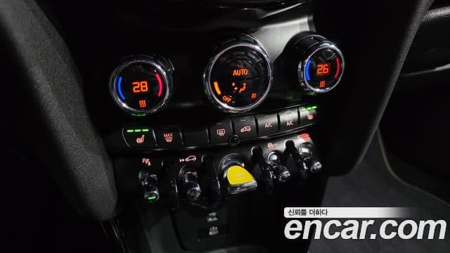 Mini Cooper Электрический (Electric) 3세대, 2023 17