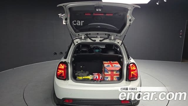 Mini Cooper Электрический (Electric) 3세대, 2023 20