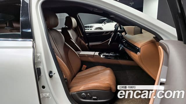 Genesis G80 (RG3) бензин 2.5 турбо 2WD, 2023 10