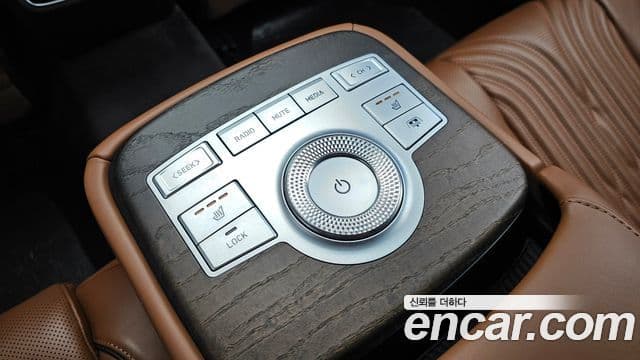 Genesis G80 (RG3) бензин 2.5 турбо AWD, 2021 18