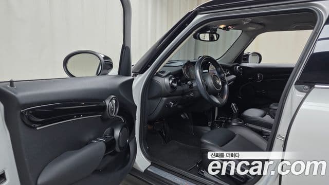 Mini Cooper S 3세대, 2022 10