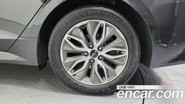 Kia K5 гибрид 3세대 Signature, 2022 все фото