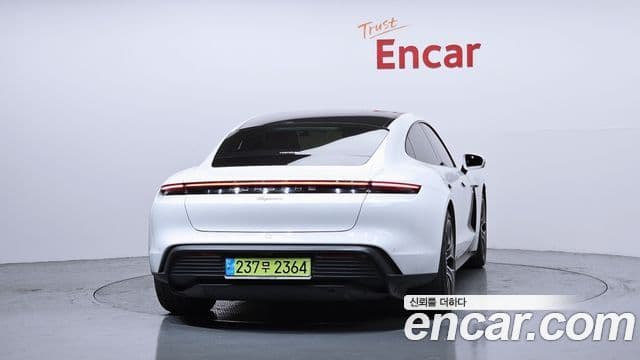 Porsche 타이칸 базовый, 2023 4