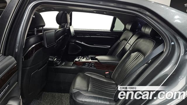 Genesis EQ900 Prestige, 2018 12