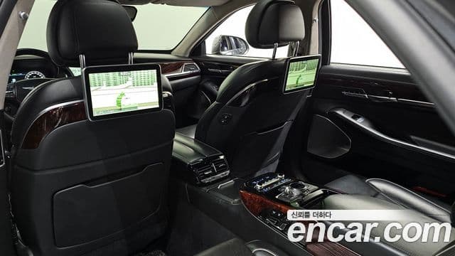 Genesis EQ900 Prestige, 2018 17