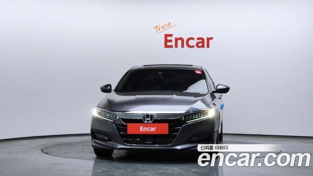 Honda Accord 10세대 1.5 турбо, 2019 3