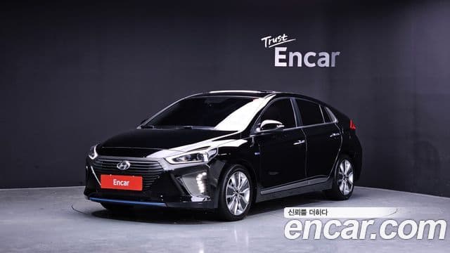 Hyundai Ioniq гибрид, 2016 1